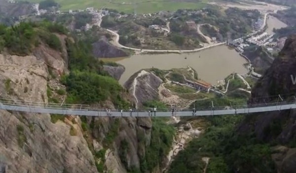 ponte-sospeso-piu-lungo-mondo